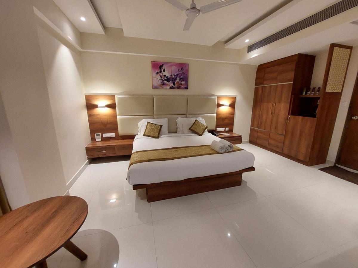 Hotel Tranquil Manipal Eksteriør bilde